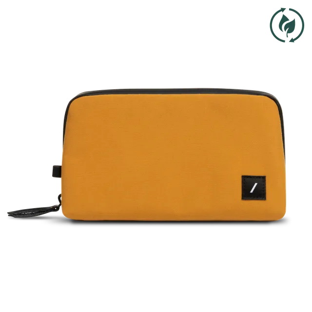 native-union-w-f-a-tech-organizer-pochette-de-rangement-accessoires-tech-en-rpet image 1
