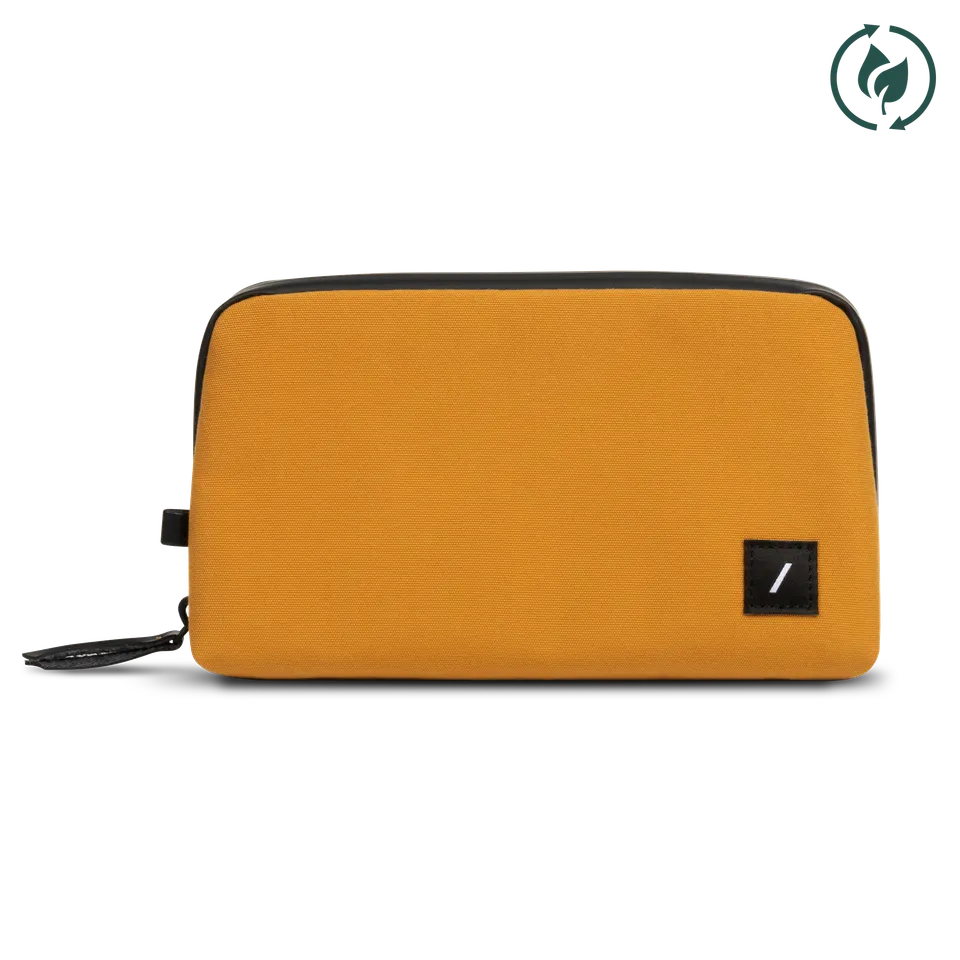 native-union-w-f-a-tech-organizer-pochette-de-rangement-accessoires-tech-en-rpet image 1