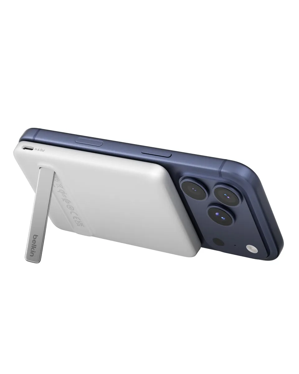 belkin-boostcharge-batterie-externe-magn-tique-qi2-15-w-5-000-mah-avec-b-quille- image 1