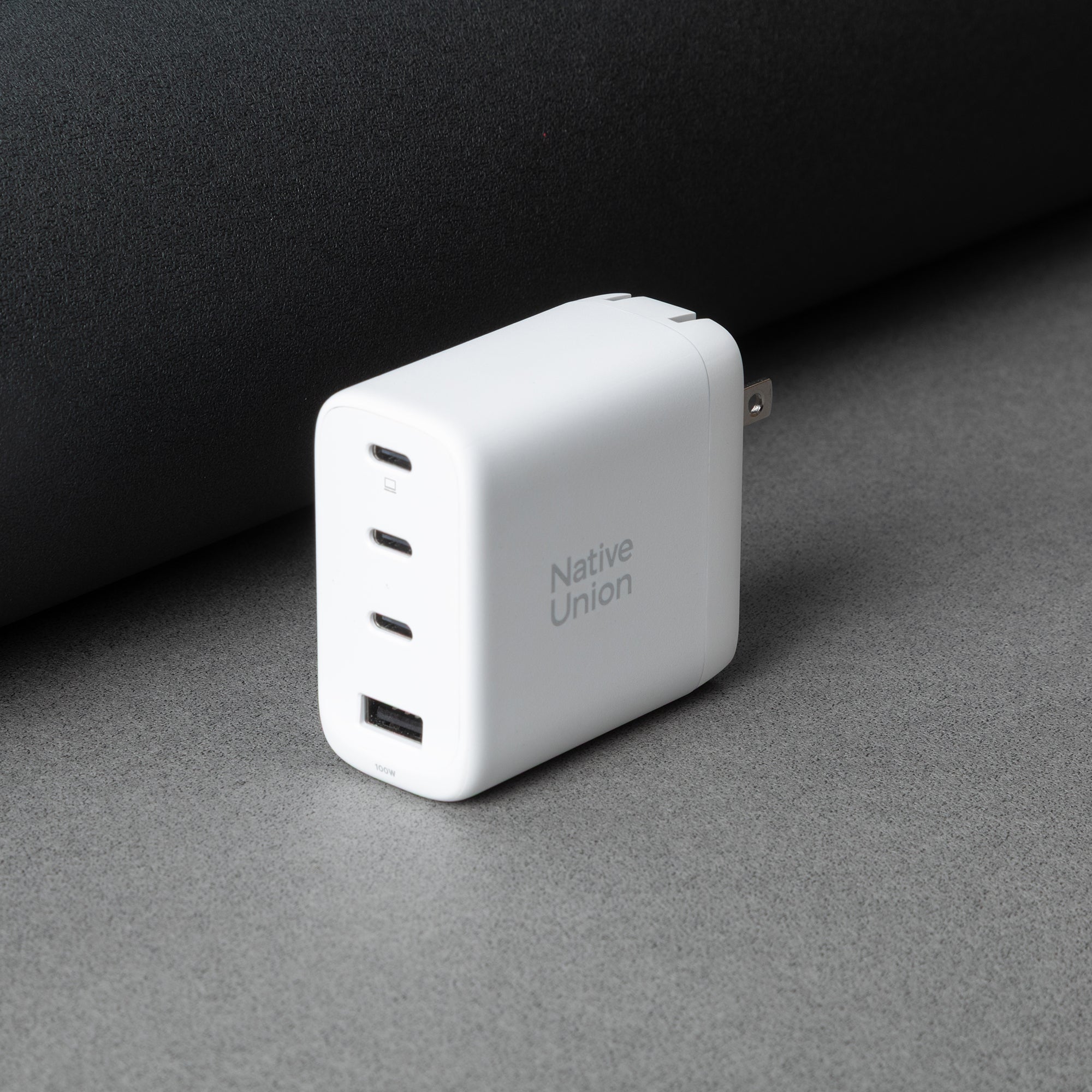 native-union-fast-gan-charger-pd-100w-chargeur-gan-compact-4-ports-3-usb-c-1-usb image 6