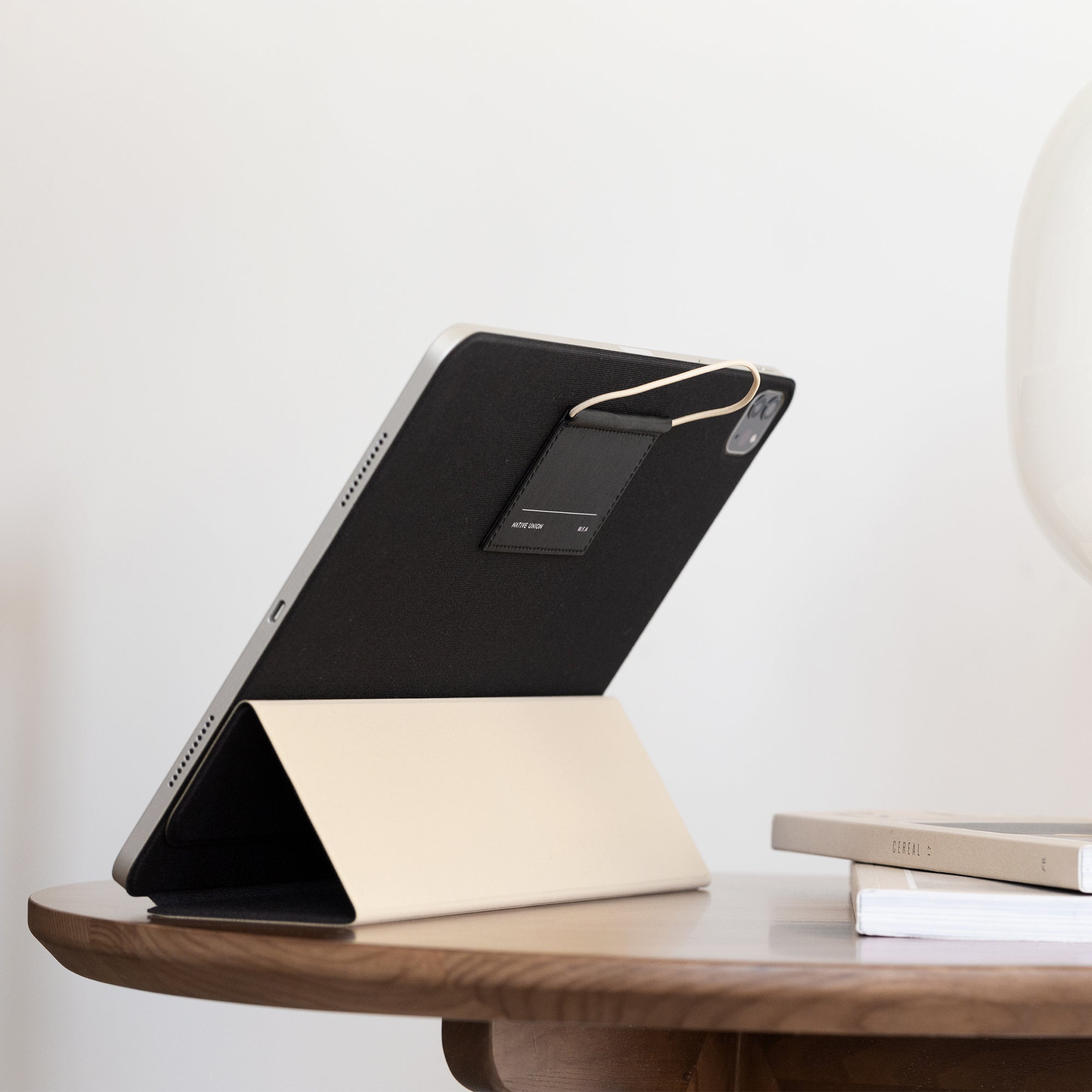 native-union-w-f-a-folio-pour-ipad-pro-11-tui-housse-support-pliable-avec-angles image 7