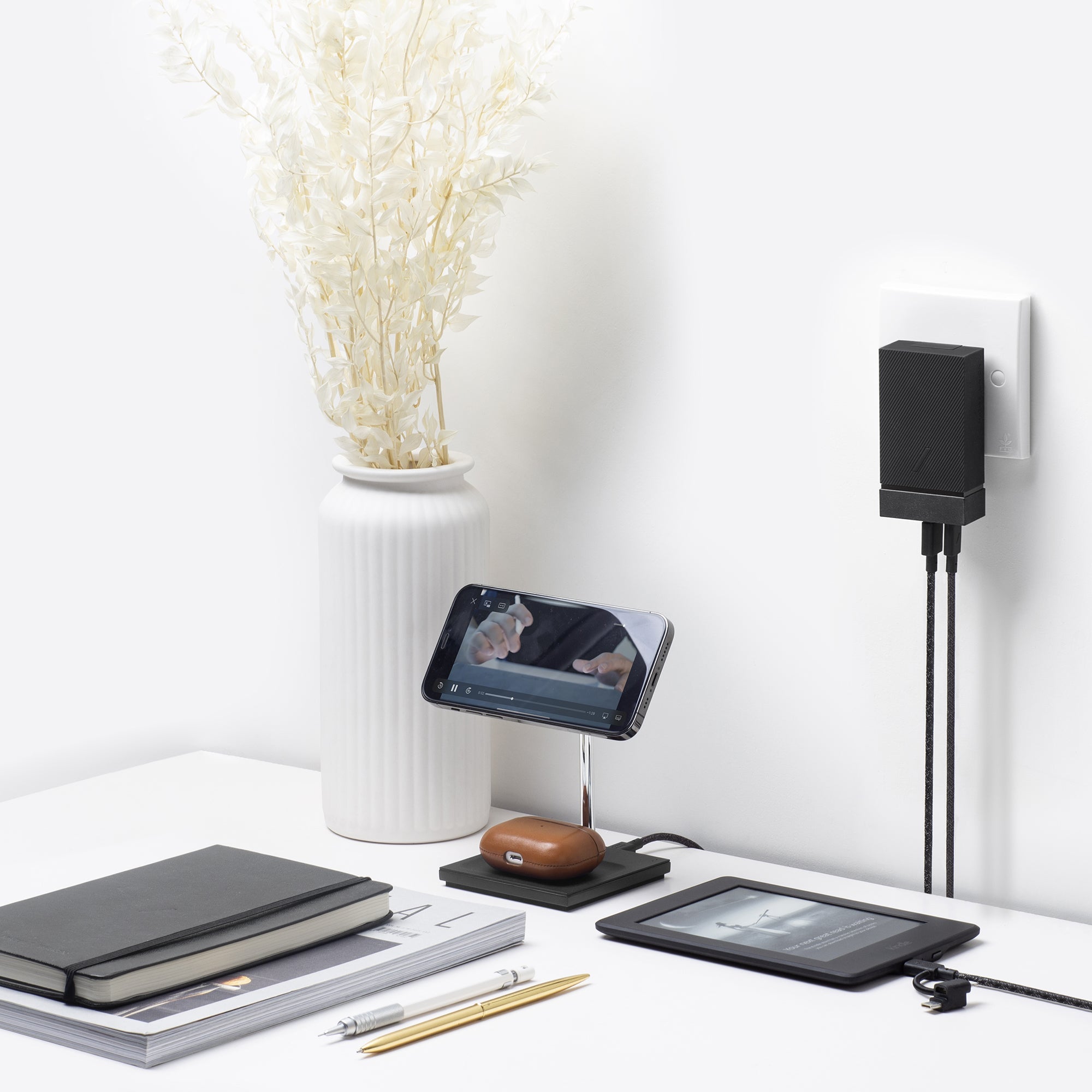native-union-snap-2-en-1-chargeur-sans-fil-magn-tique-avec-support-iphone-12-15- image 8