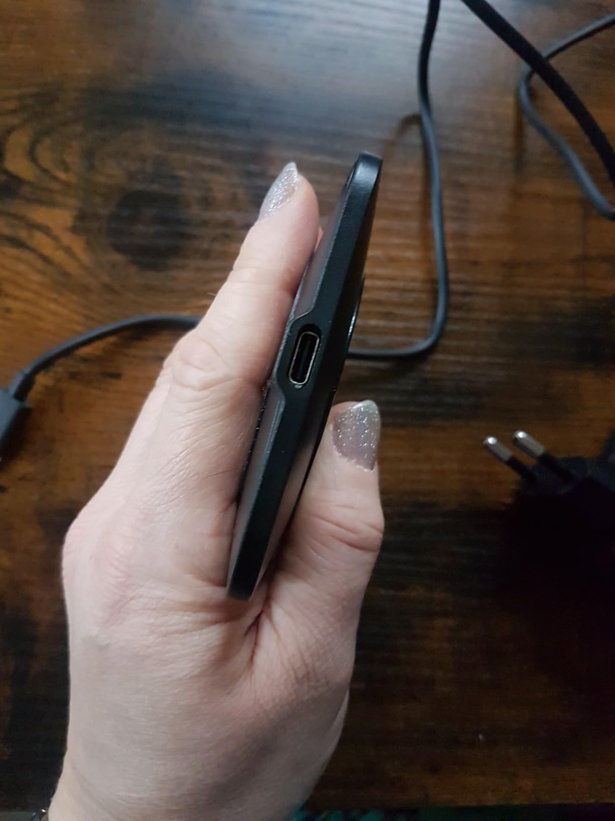 Très bon chargeur, un peu cher d'origine