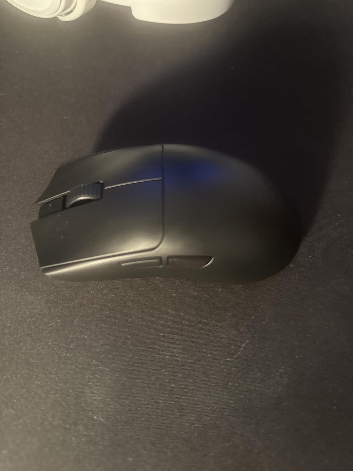 Bonne souris, mais le 8K Hz, c'est du détail