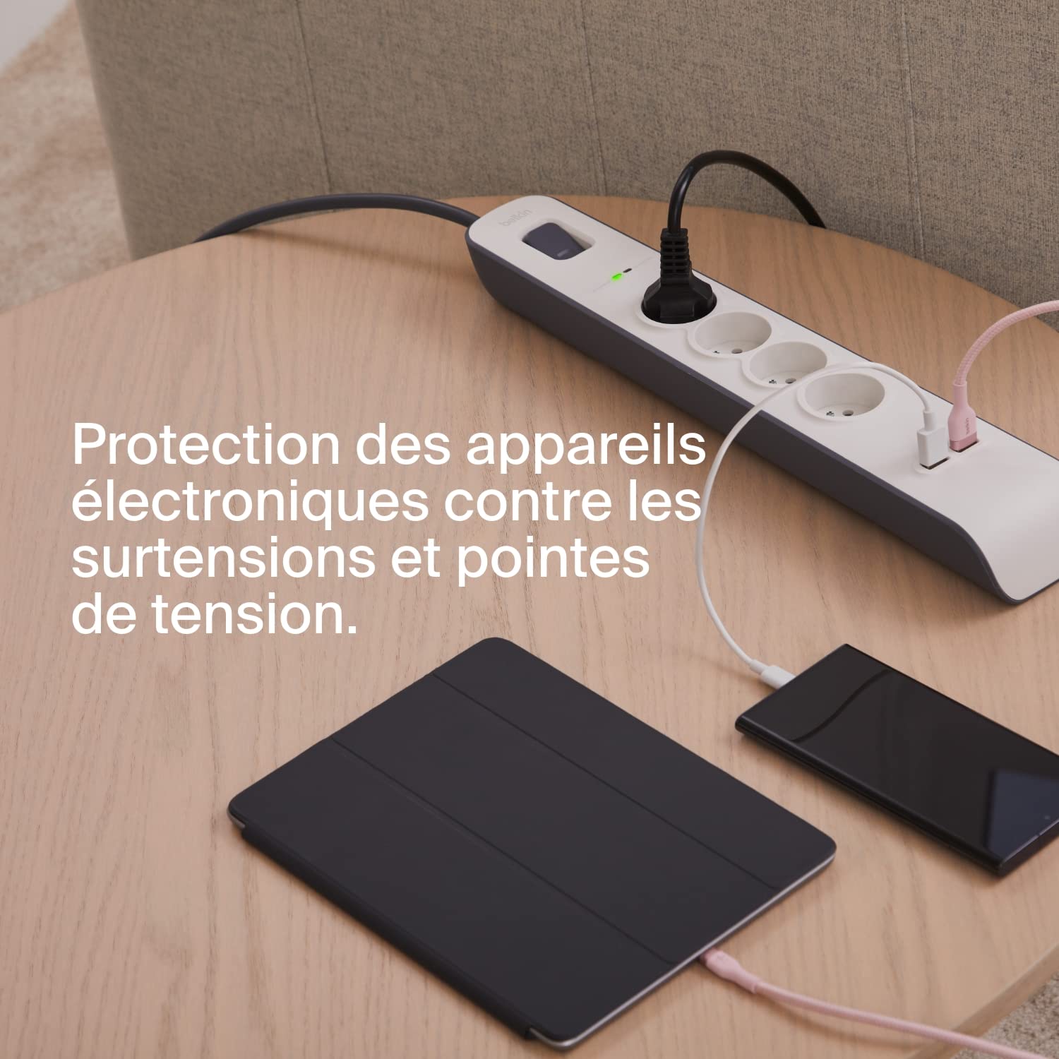 belkin-parafoudre-bsv401ca2m-multiprise-de-protection-4-prises-525-joules-2-port image 3