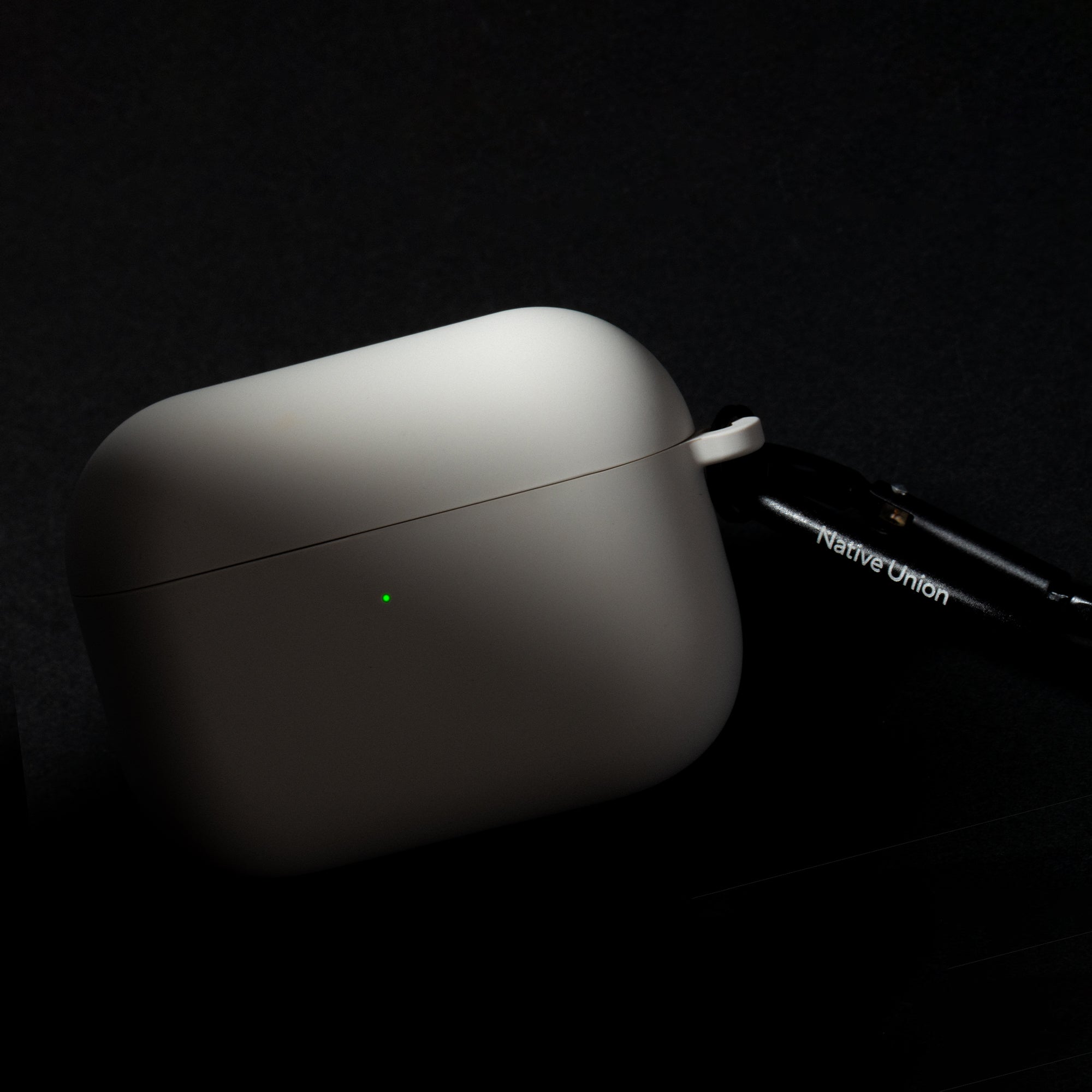 native-union-active-case-pour-airpods-pro-3-tui-silicone-antid-rapant-avec-clip- image 8