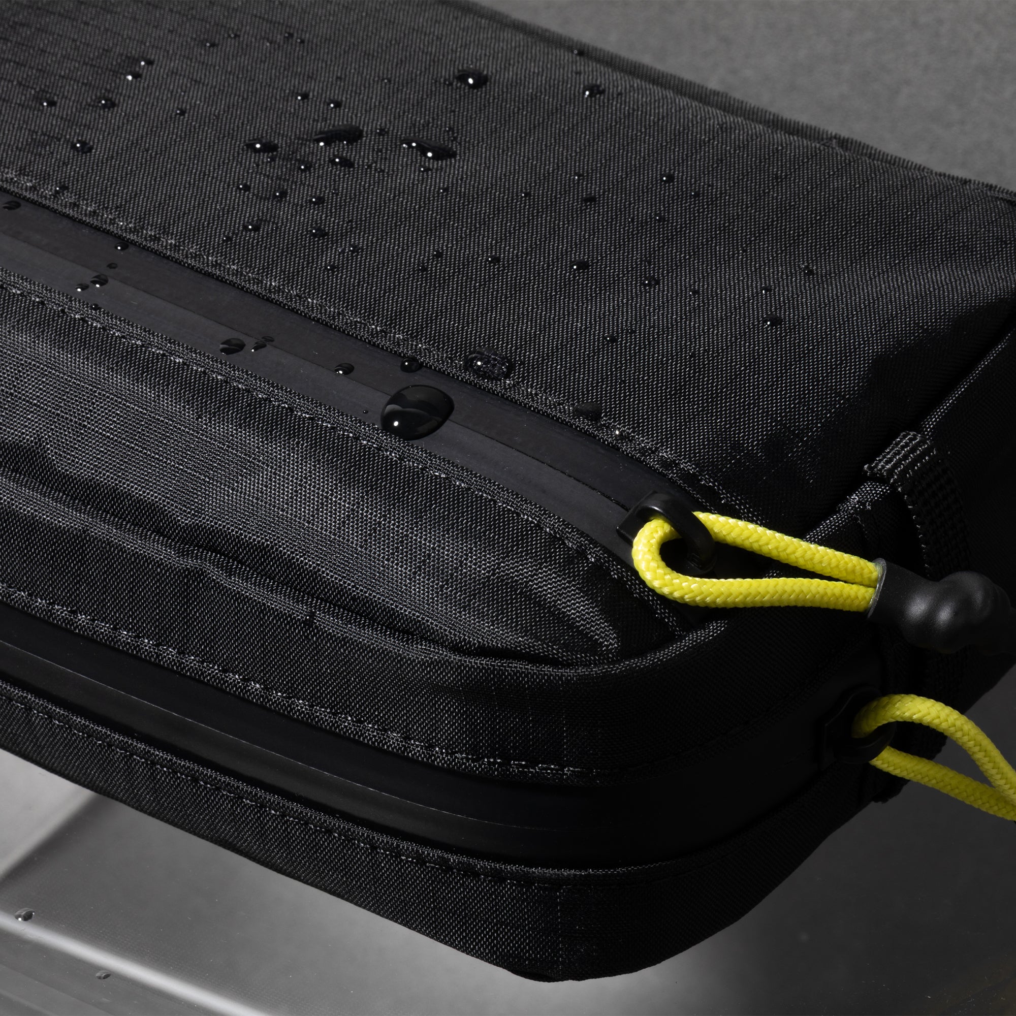 native-union-active-organizer-pochette-organiseur-ultral-g-re-en-ripstop-d-perla image 6