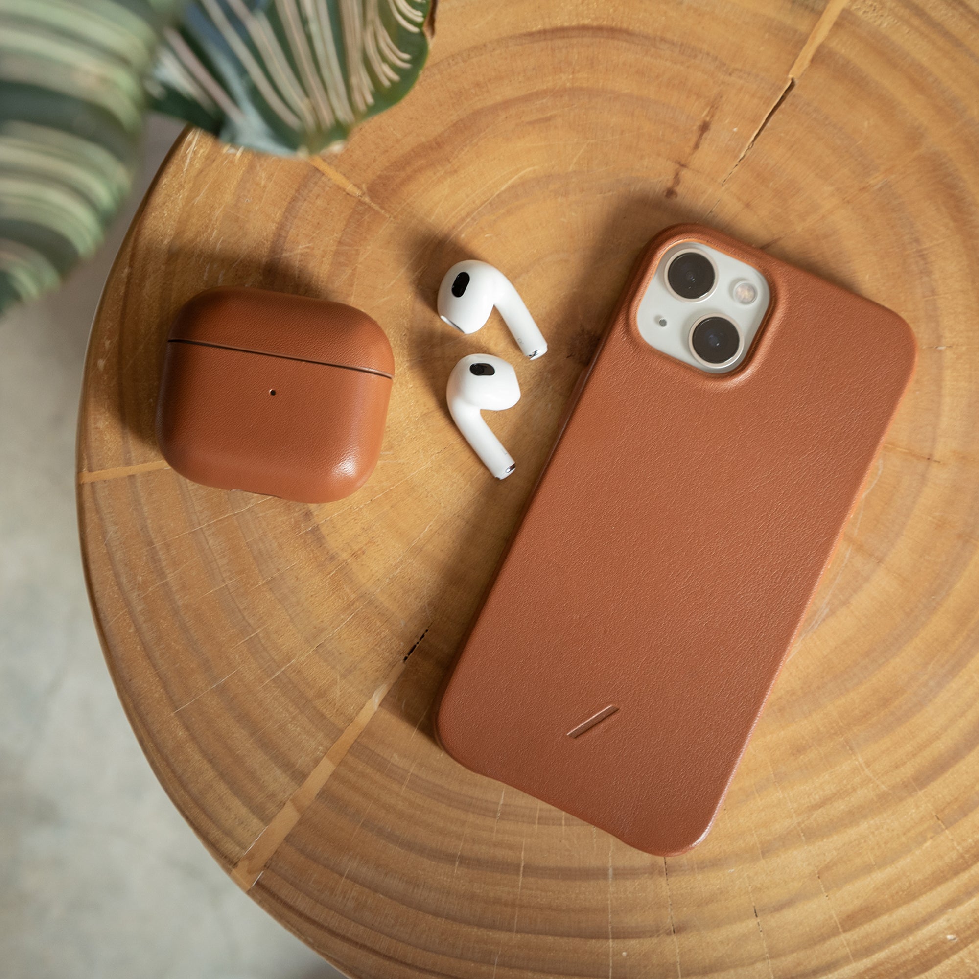 native-union-leather-case-airpods-gen-3-tui-en-cuir-v-ritable-italien-fait-main- image 8