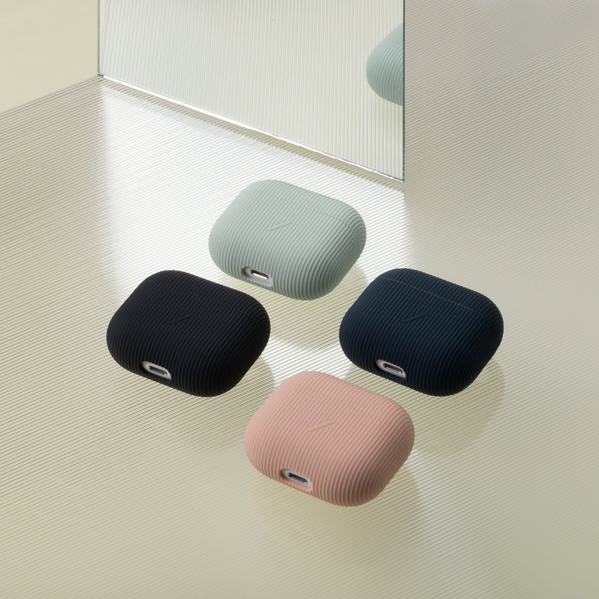 native-union-curve-case-pour-airpods-3e-g-n-ration-coque-silicone-lisse-texture- image 5