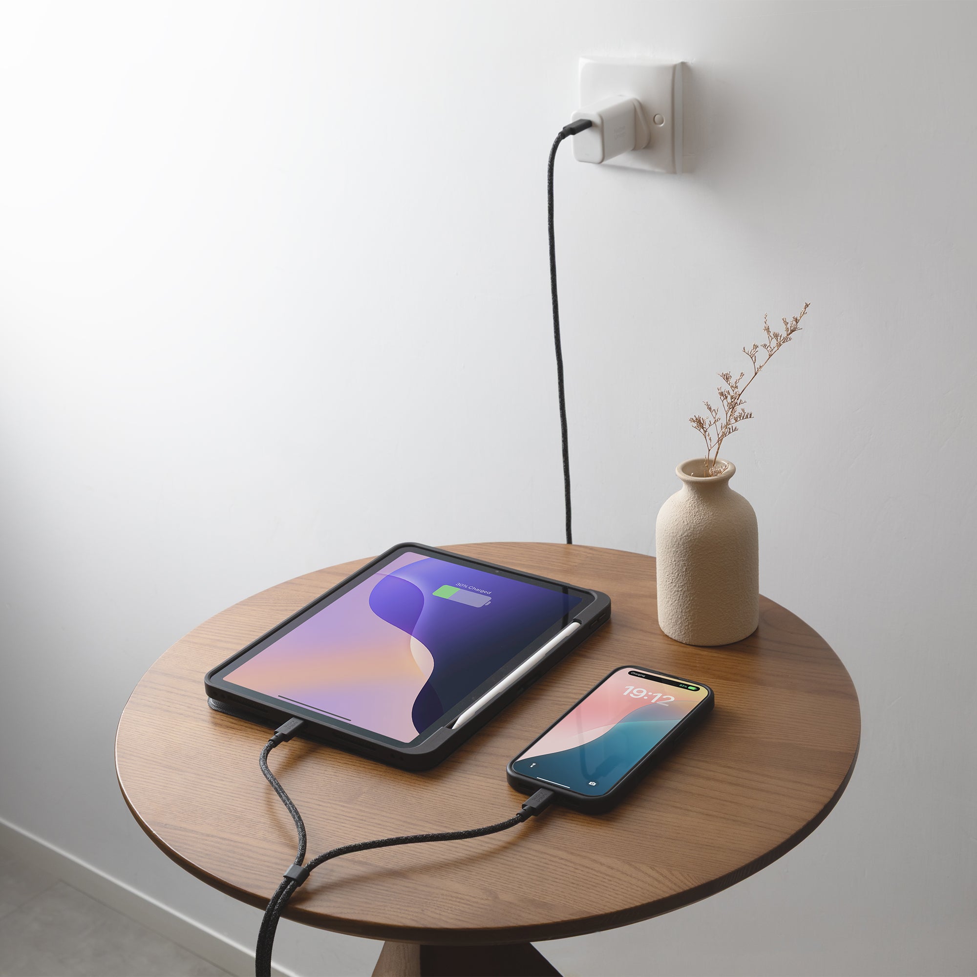 native-union-belt-cable-2-en-1-usb-c-vers-usb-c-et-usb-c-140w-c-ble-double-conne image 6