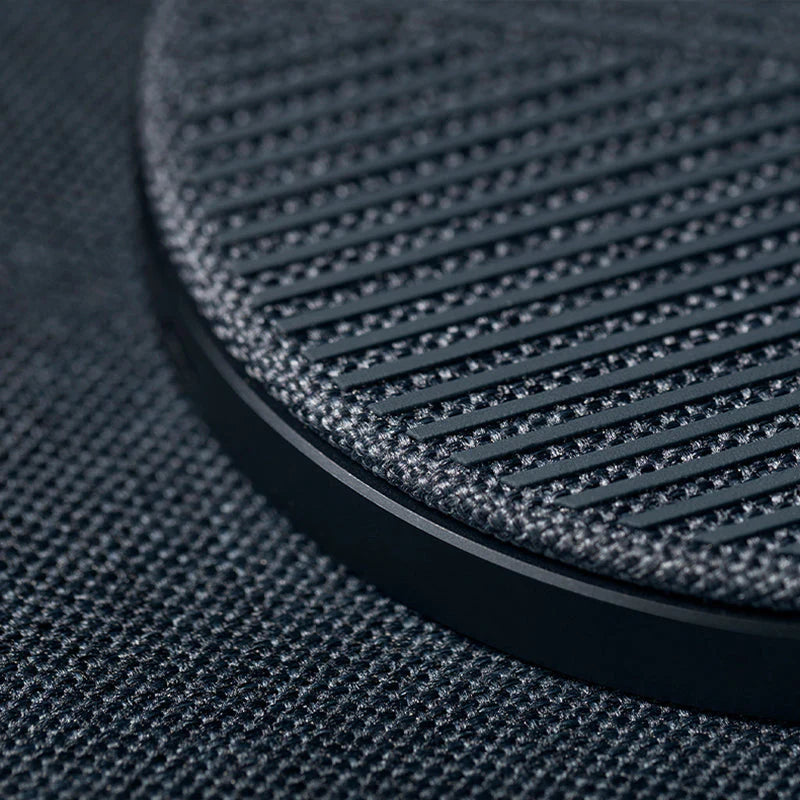 native-union-drop-wireless-charger-chargeur-sans-fil-qi-design-avec-base-en-alum image 8