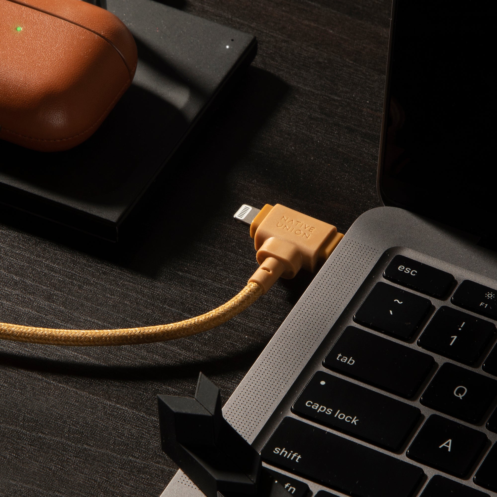 native-union-belt-cable-duo-c-ble-2-en-1-usb-c-vers-usb-c-lightning-charge-rapid image 7