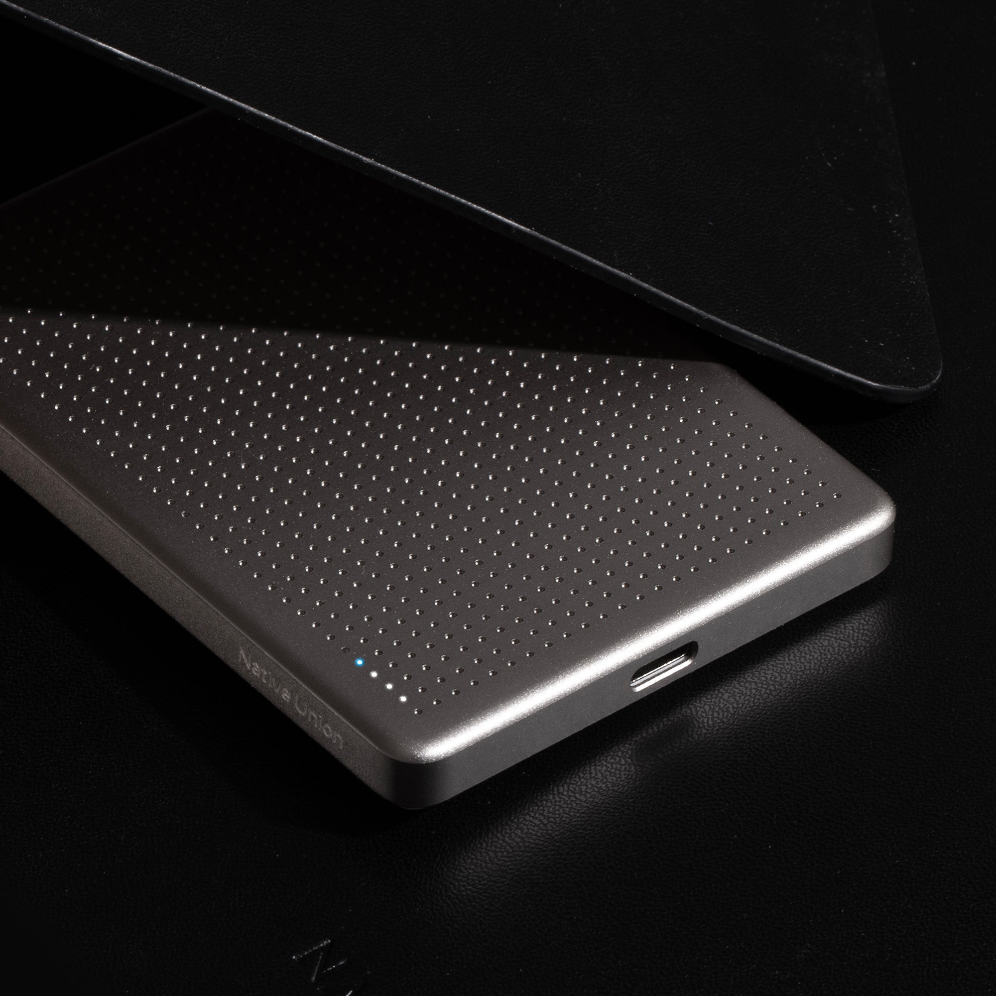 native-union-active-power-bank-magnetic-batterie-externe-magn-tique-5000mah-ultr image 6