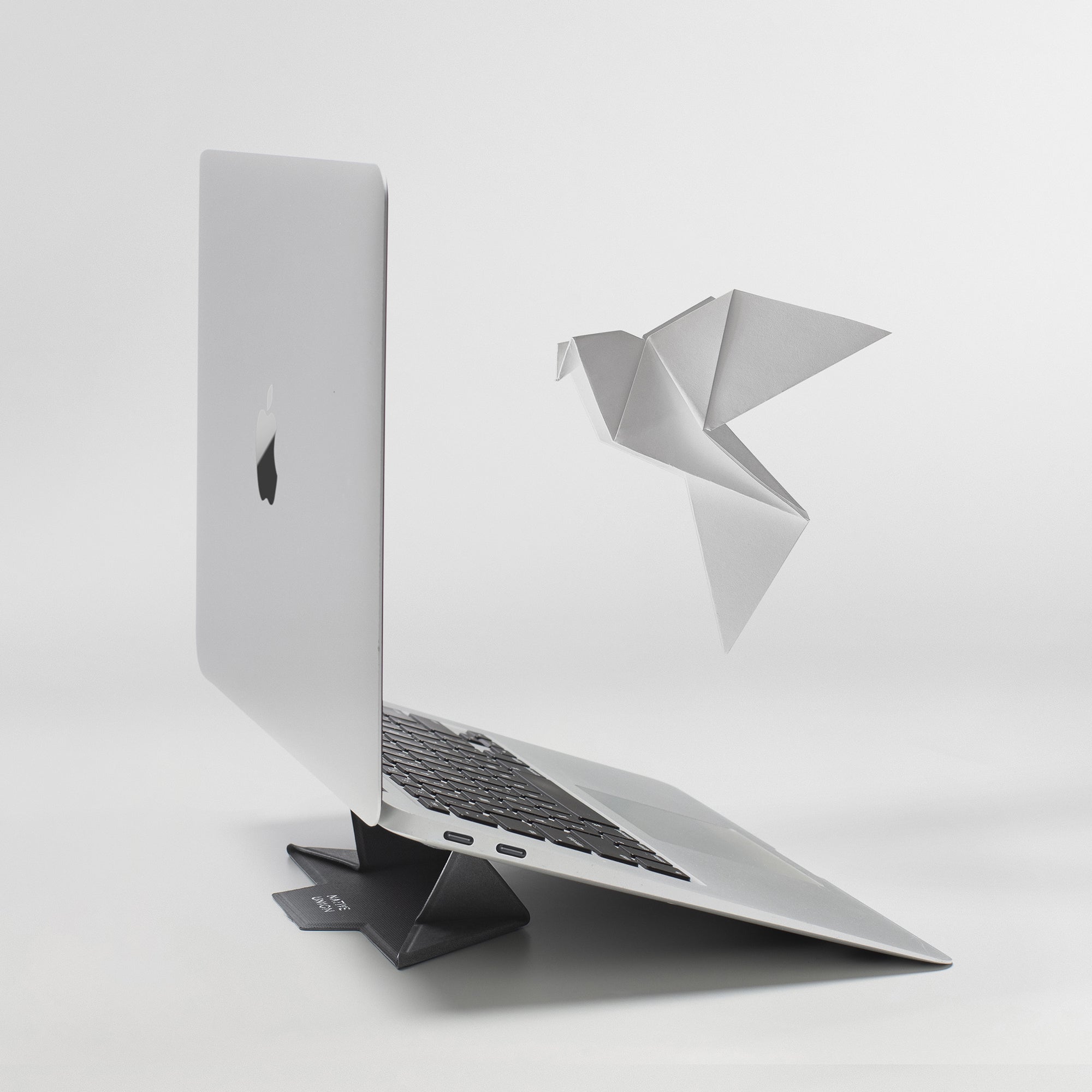 native-union-rise-laptop-stand-support-ordinateur-portable-pliable-origami-20-ul image 3