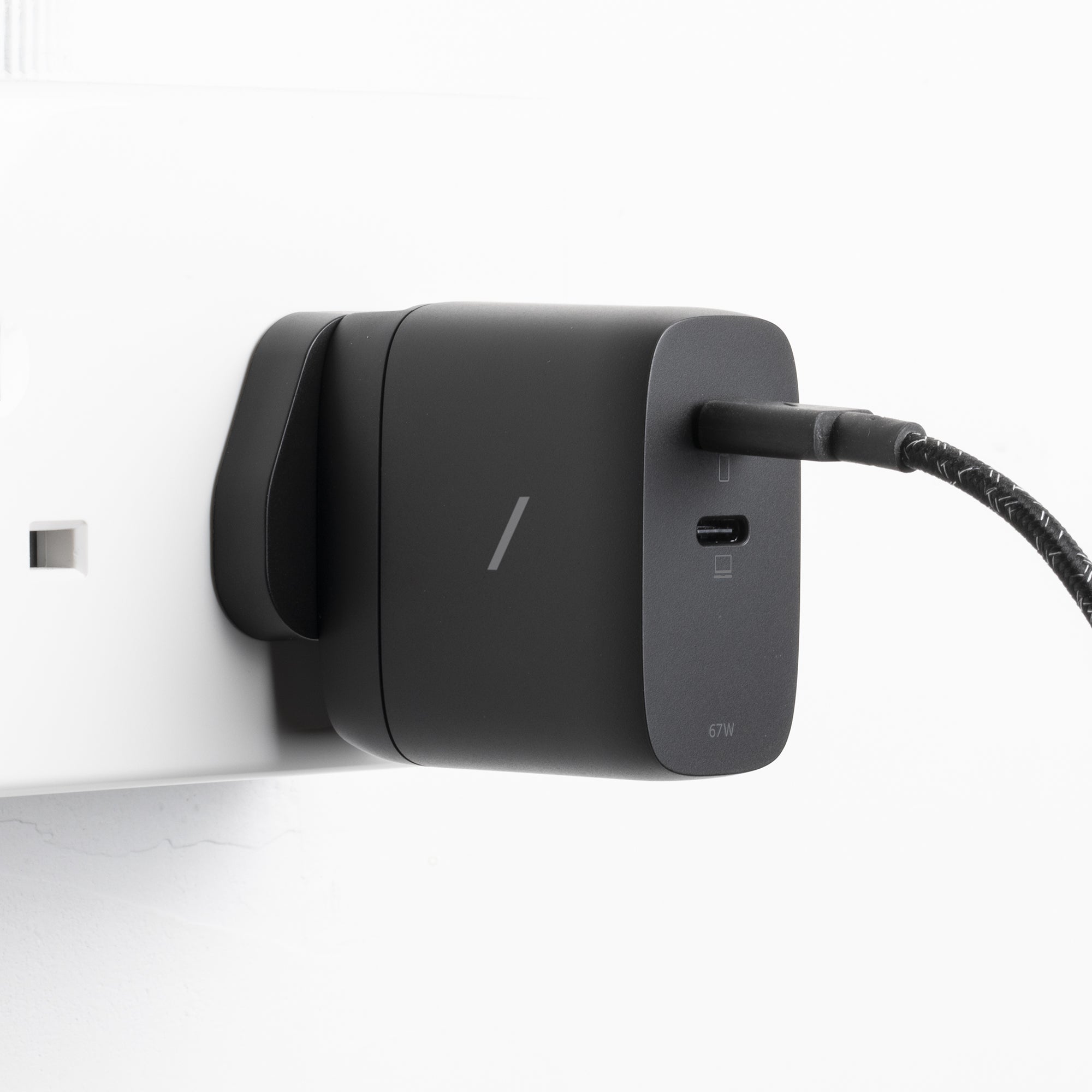 native-union-fast-gan-charger-pd-67w-2x-usb-c-chargeur-rapide-double-port-pour-m image 2