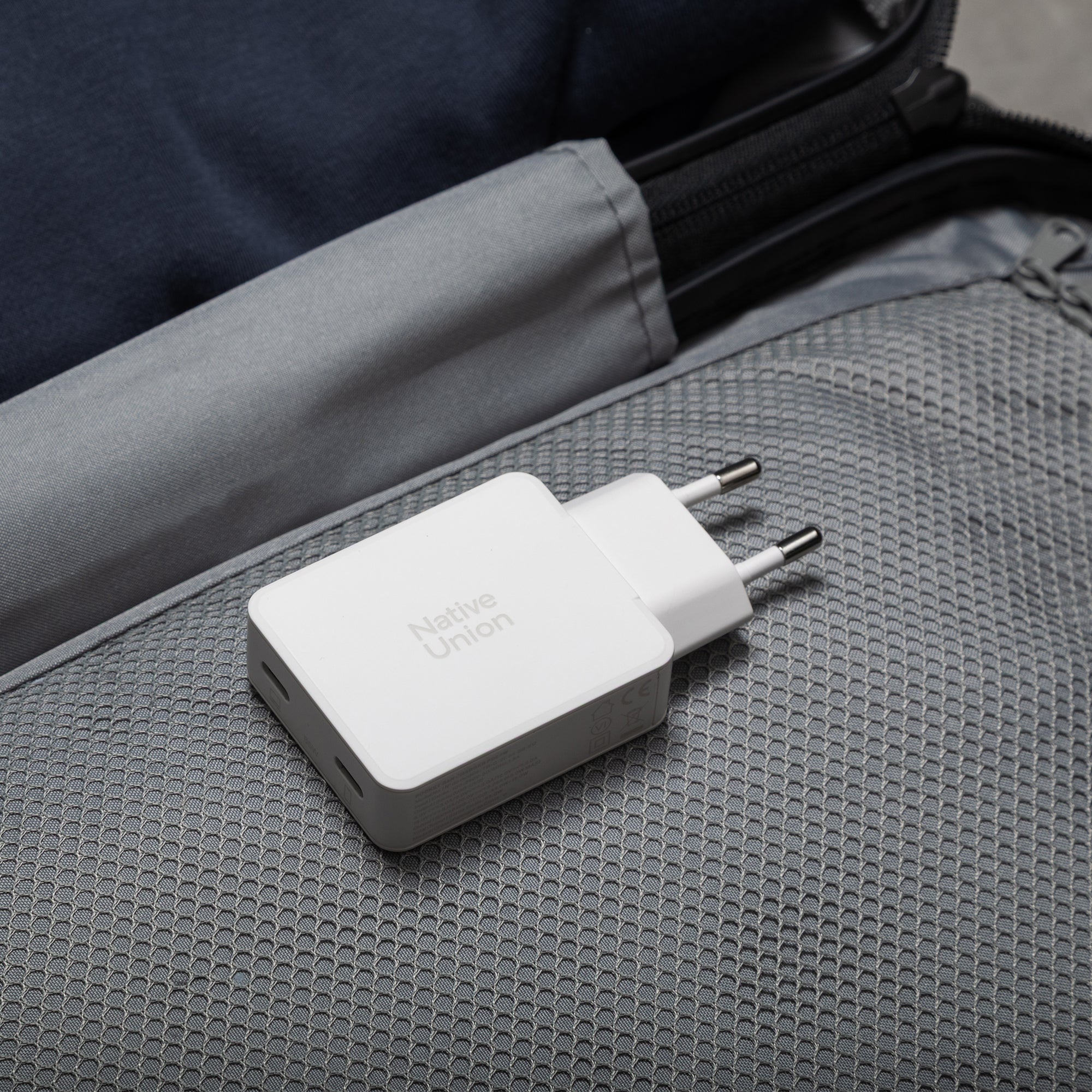 native-union-pocket-gan-charger-pd-65w-chargeur-ultra-fin-2-ports-usb-c-power-de image 7