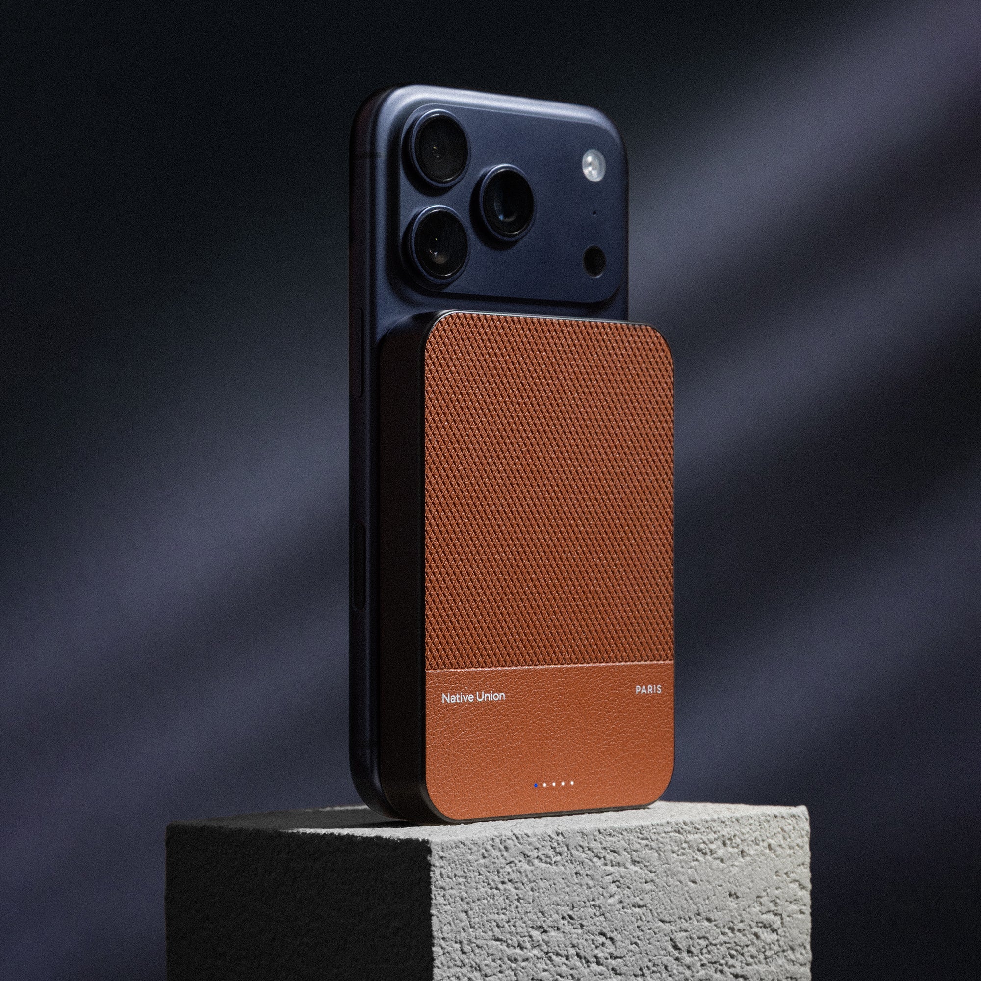 native-union-re-classic-power-bank-10000mah-magnetic-batterie-externe-magn-tique image 7