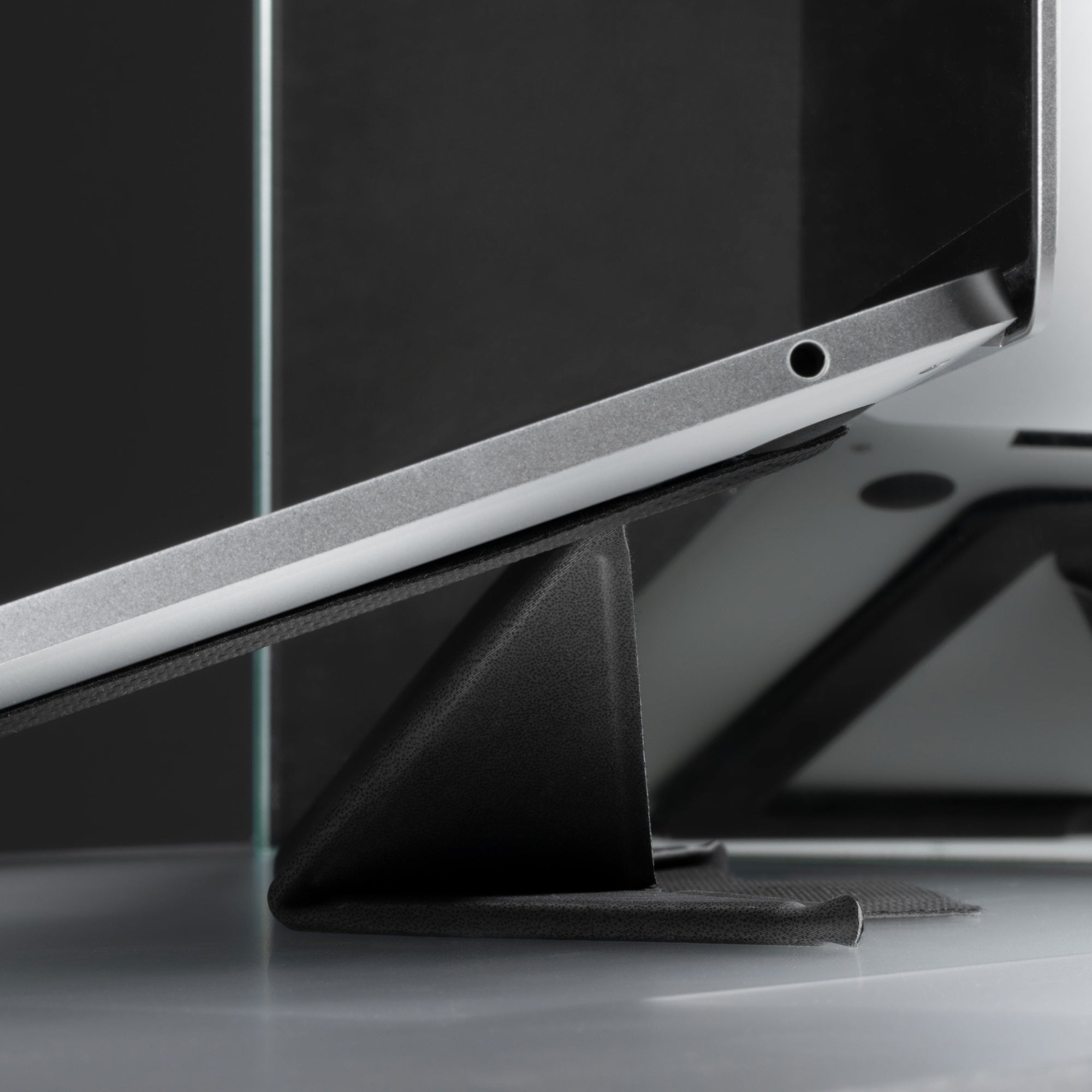 native-union-rise-laptop-stand-support-ordinateur-portable-pliable-origami-20-ul image 5