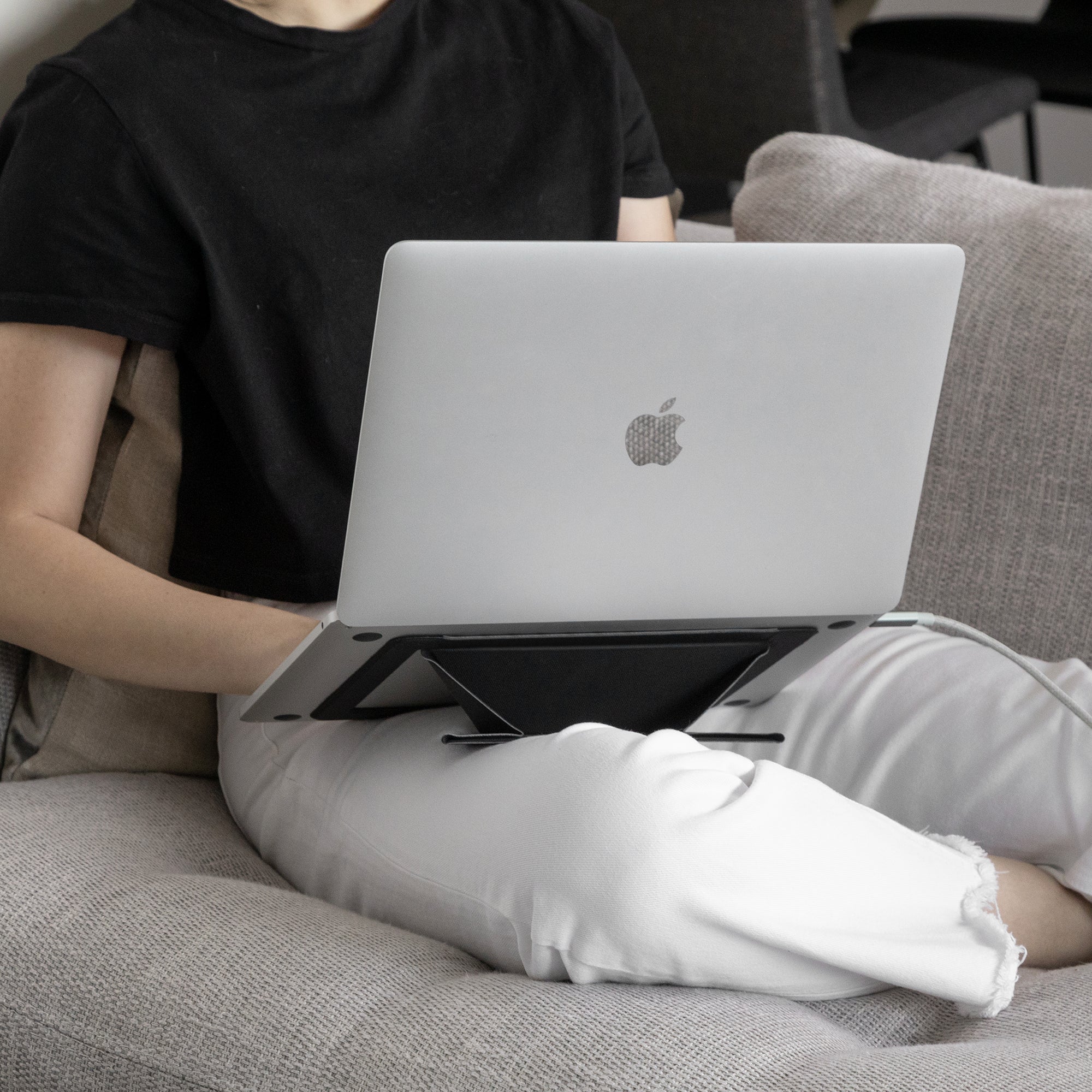 native-union-rise-laptop-stand-support-ordinateur-portable-pliable-origami-20-ul image 6