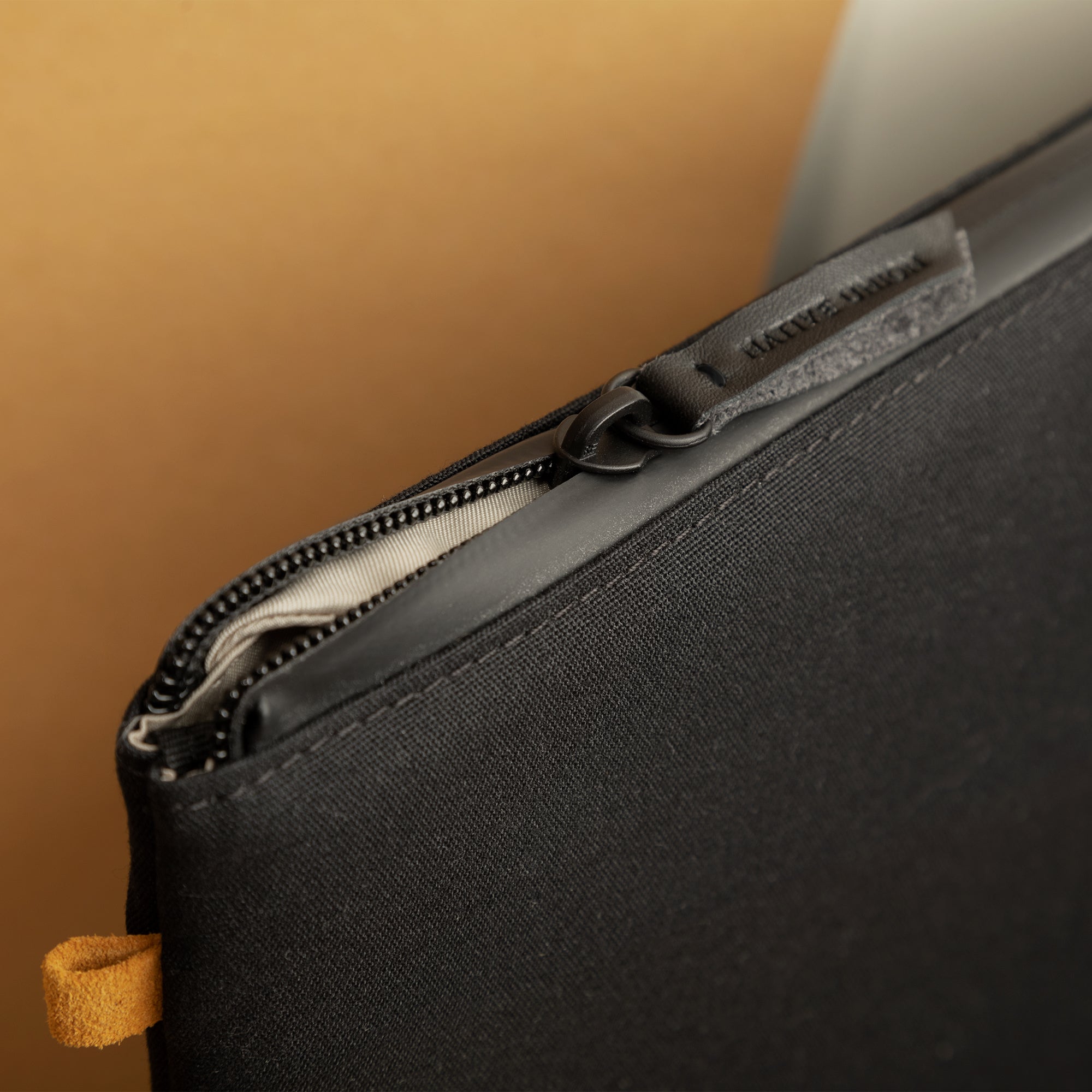 native-union-w-f-a-sleeve-pour-macbook-16-housse-form-fitting-en-rpet-d-perlant- image 7